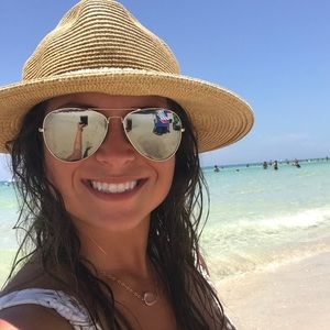 Meet your Posher, Shawna